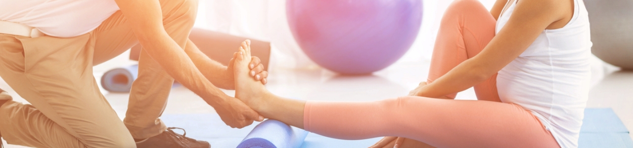 physical-therapy-clinic-pre-post-natal-care-albatross-physical-therapy-and-wellness-wheaton-il
